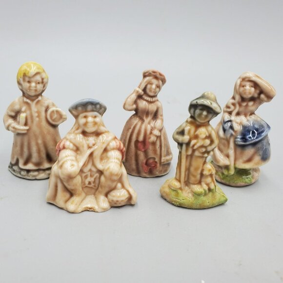 Wade Tea Lot Nursery Rhyme Figurines Whimsie Figure England - Picture 1 of 9